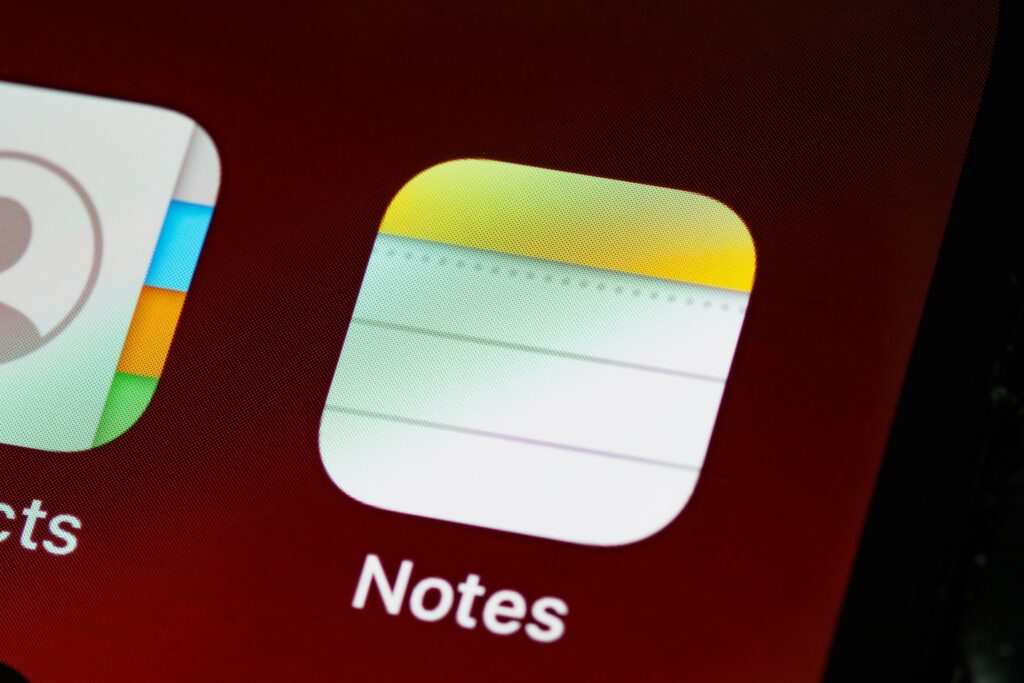 iphone, ios, home screen, close up, pixels, retina, smartphone, icon, ios 14, icon, screen, phone, notes
